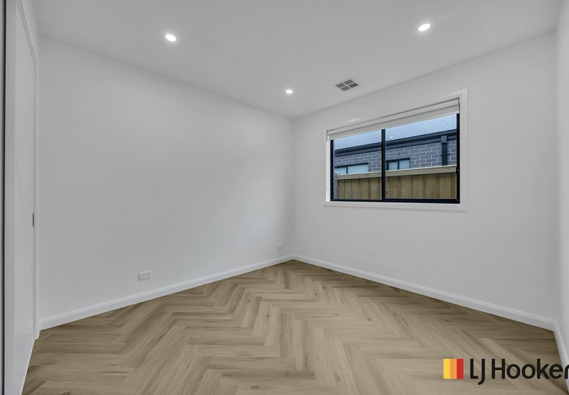 Photo - 34 Lollipop Crescent, Sunbury VIC 3429 - Image 20