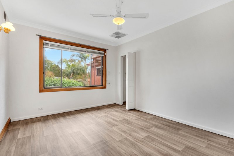 Photo - 34 Longbridge Road, Davoren Park SA 5113 - Image 4