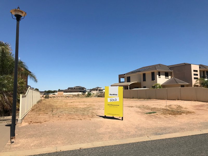 34 (Lot 394) Stately Way, Wallaroo SA 5556