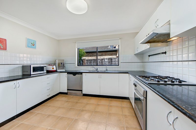 Photo - 34 Lowan Place, Kellyville NSW 2155 - Image 5