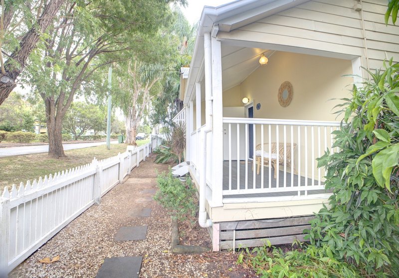 Photo - 34 Lowry Street, North Ipswich QLD 4305 - Image 20