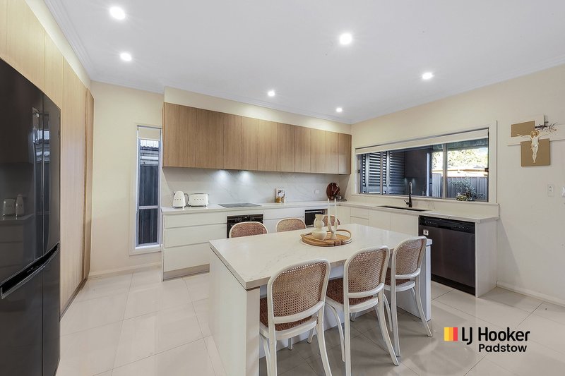 Photo - 34 Mae Crescent, Panania NSW 2213 - Image 4