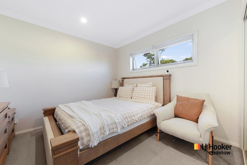 Photo - 34 Mae Crescent, Panania NSW 2213 - Image 8