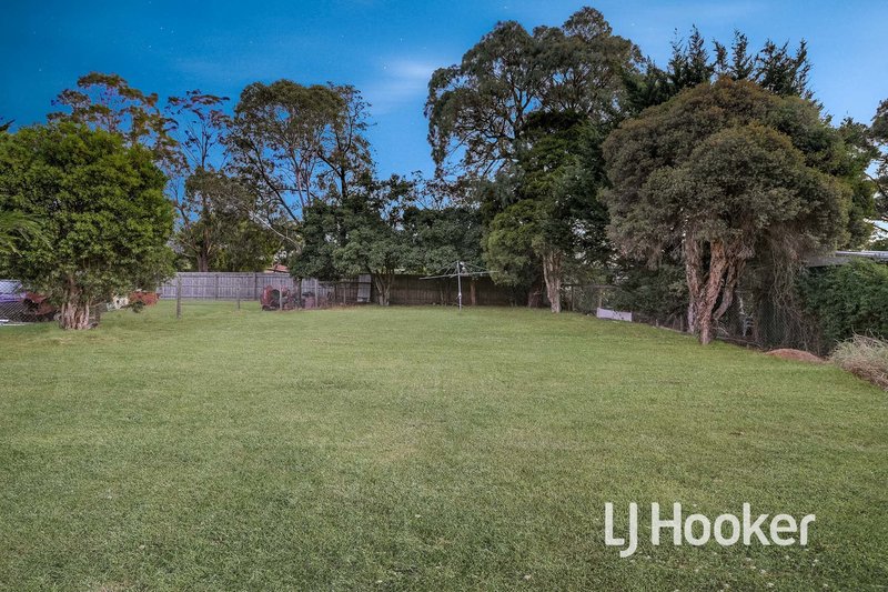 Photo - 34 Mahon Crescent, Narre Warren VIC 3805 - Image 15