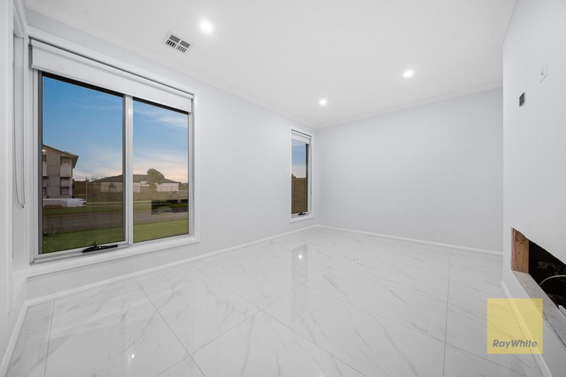 Photo - 34 Majorelle Boulevard, Wollert VIC 3750 - Image 18