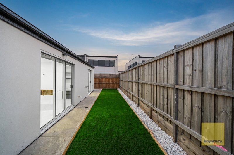 Photo - 34 Majorelle Boulevard, Wollert VIC 3750 - Image 20
