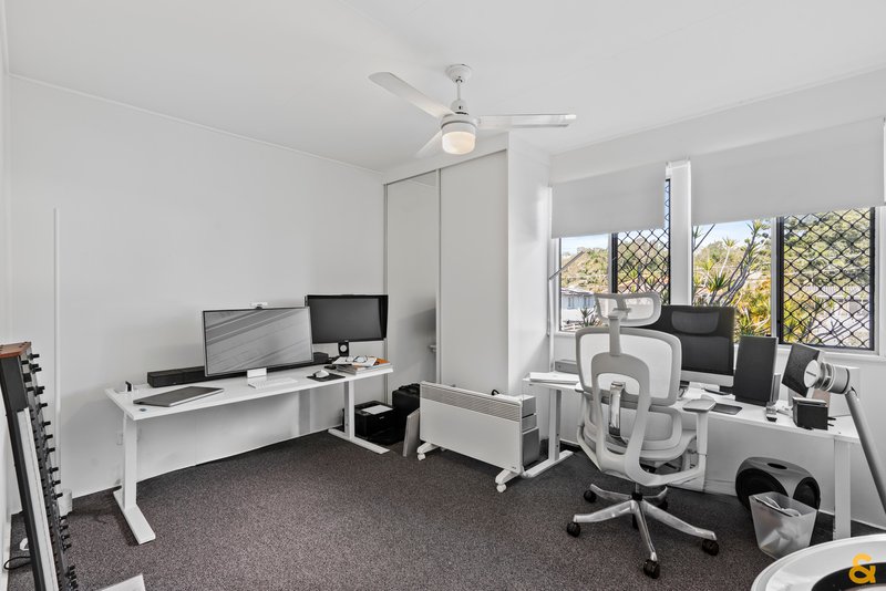 Photo - 34 Malabar Street, Wynnum West QLD 4178 - Image 10