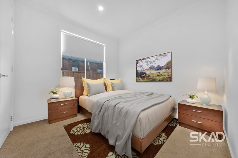 Photo - 34 Malleefowl Boulevard, Beveridge VIC 3753 - Image 13