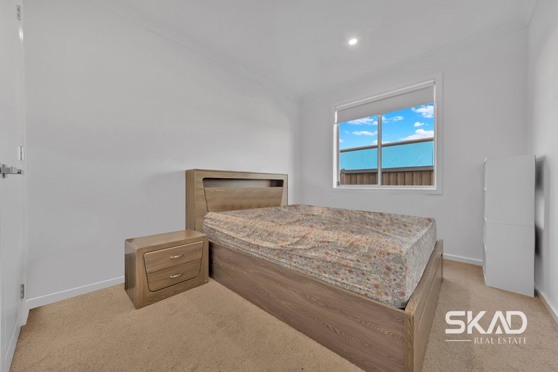 Photo - 34 Malleefowl Boulevard, Beveridge VIC 3753 - Image 14