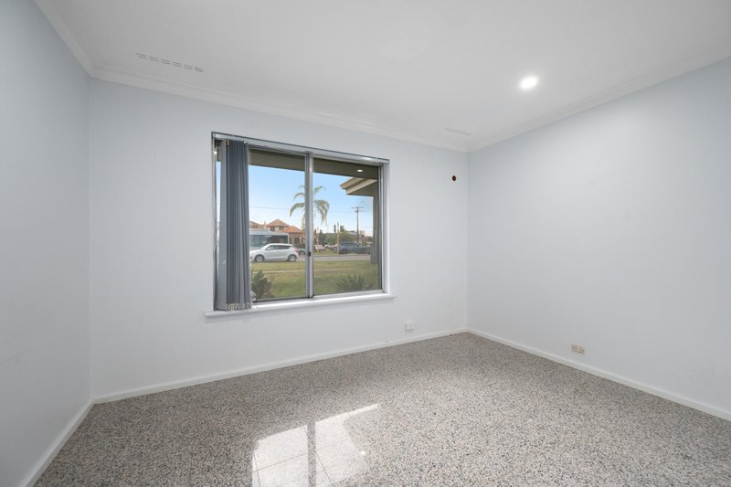 Photo - 34 Manning Road, Cannington WA 6107 - Image 12