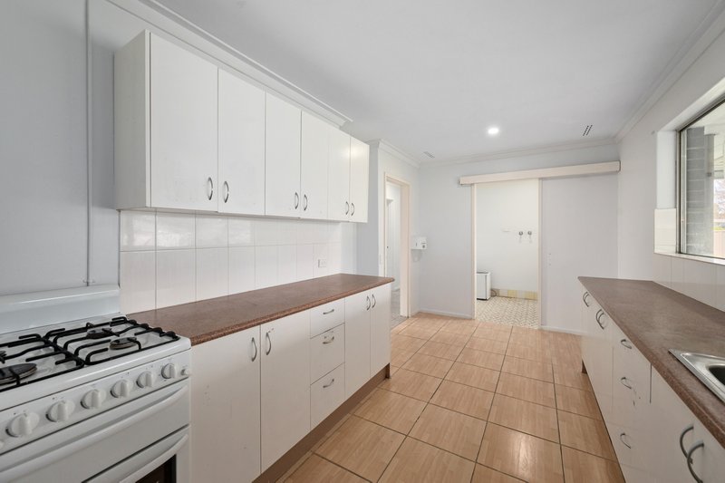 Photo - 34 Manning Road, Cannington WA 6107 - Image 15