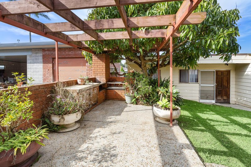 Photo - 34 Marchant Crescent, Mount Warrigal NSW 2528 - Image 19