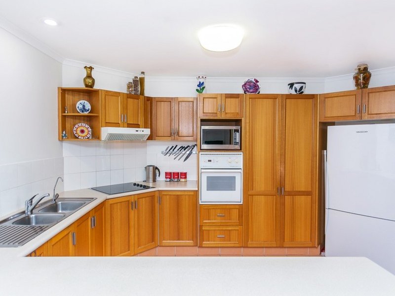 Photo - 34 Marcus Way, Mudgeeraba QLD 4213 - Image 8