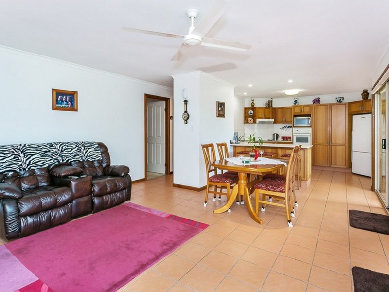 Photo - 34 Marcus Way, Mudgeeraba QLD 4213 - Image 10