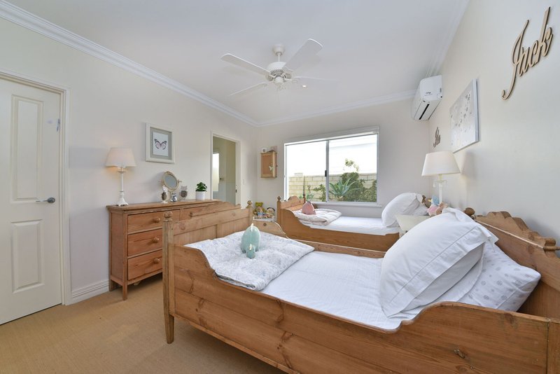 Photo - 34 Mariners View, Mindarie WA 6030 - Image 17