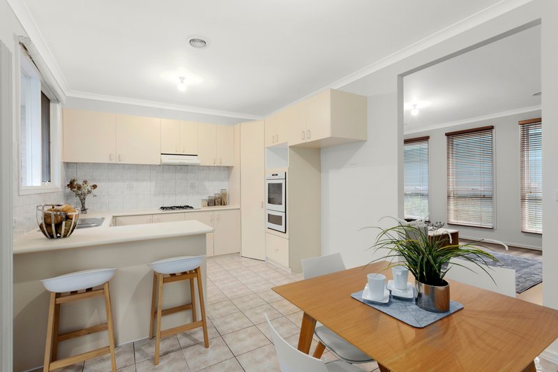 Photo - 3/4 Marma Road, Murrumbeena VIC 3163 - Image 3