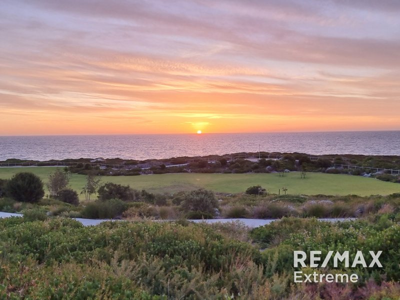 Photo - 34 Masthead Close, Jindalee WA 6036 - Image 3