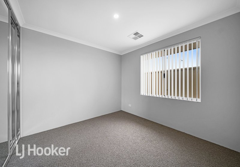 Photo - 34 Mayflower Avenue, Alkimos WA 6038 - Image 14