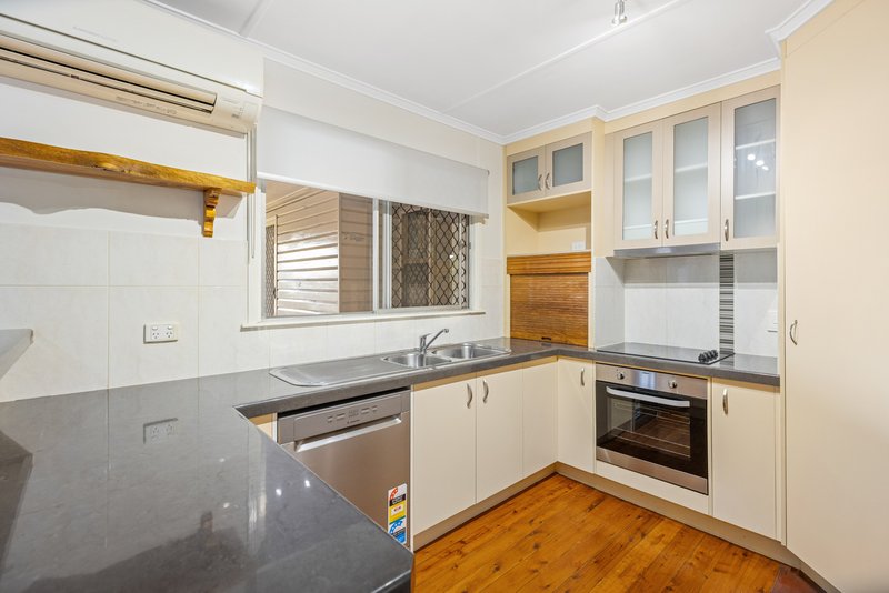 Photo - 34 Mccafferty Street, Wilsonton QLD 4350 - Image 2
