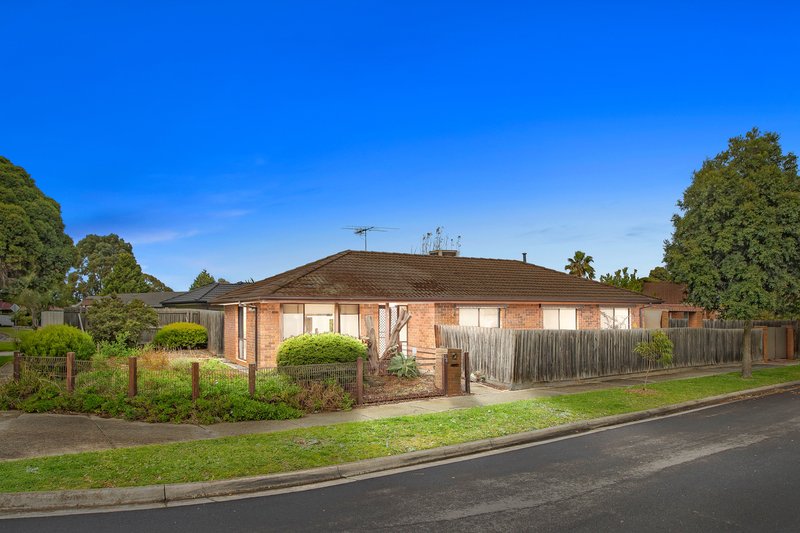 34 Mcclelland Drive, Mill Park VIC 3082