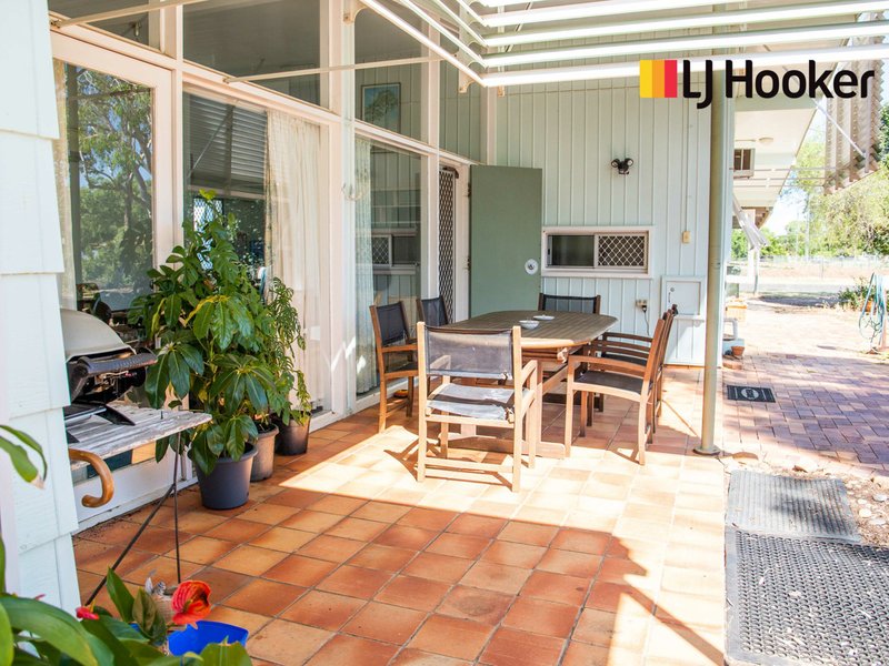 Photo - 34 Miscamble Street, Roma QLD 4455 - Image 9