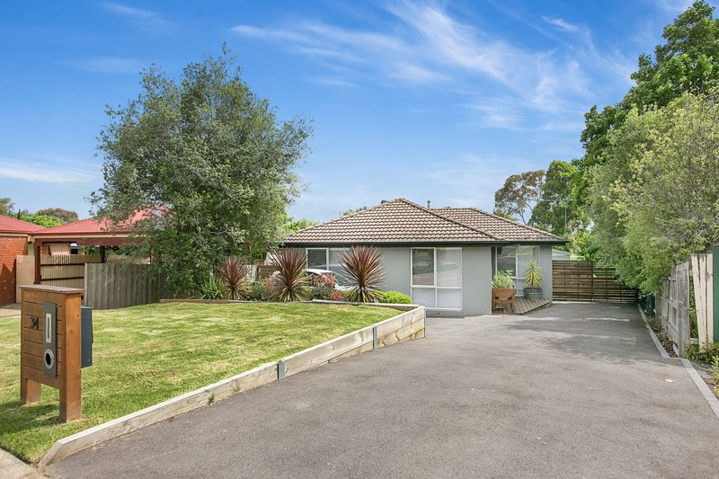 Photo - 34 Monze Drive, Langwarrin VIC 3910 - Image 2