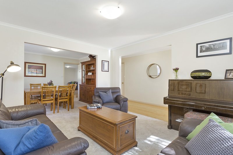 Photo - 34 Mt Warning Crescent, Palmerston ACT 2913 - Image 2