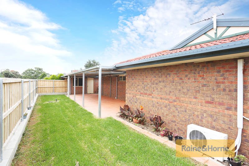 Photo - 34 Murchison Drive, Roxburgh Park VIC 3064 - Image 12