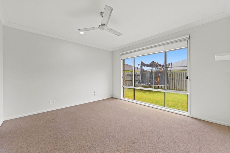 Photo - 34 Myrtle Avenue, Ormeau QLD 4208 - Image 5