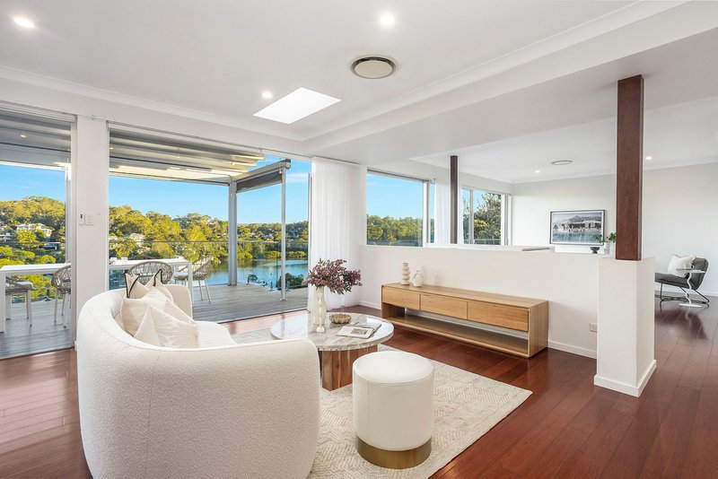 Photo - 34 Naranganah Avenue, Gymea Bay NSW 2227 - Image 6