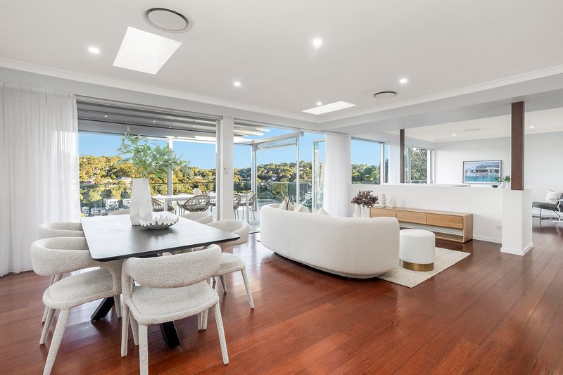 Photo - 34 Naranganah Avenue, Gymea Bay NSW 2227 - Image 7