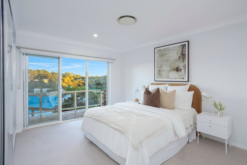 Photo - 34 Naranganah Avenue, Gymea Bay NSW 2227 - Image 21