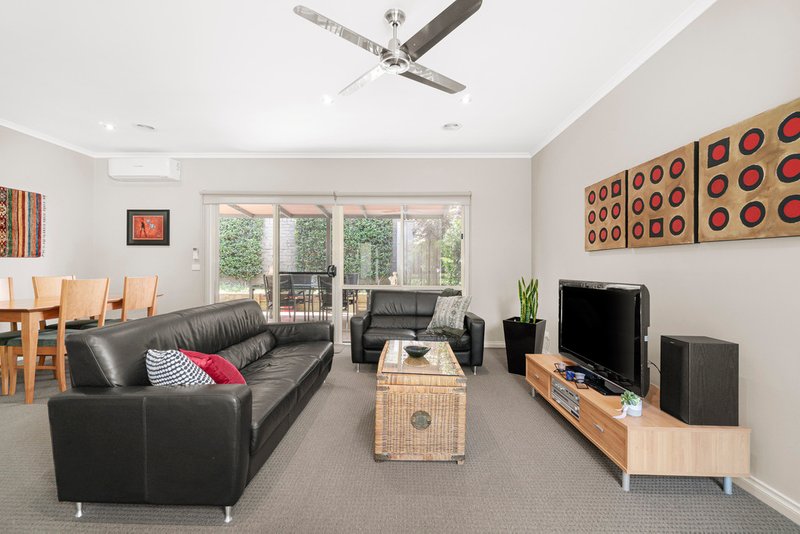 Photo - 3/4 Narcissus Avenue, Boronia VIC 3155 - Image 4