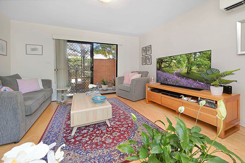 Photo - 3/4 New Orleans Crescent, Maroubra NSW 2035 - Image 4