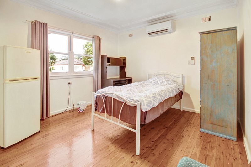 Photo - 34 Newcastle Street, Cringila NSW 2502 - Image 6