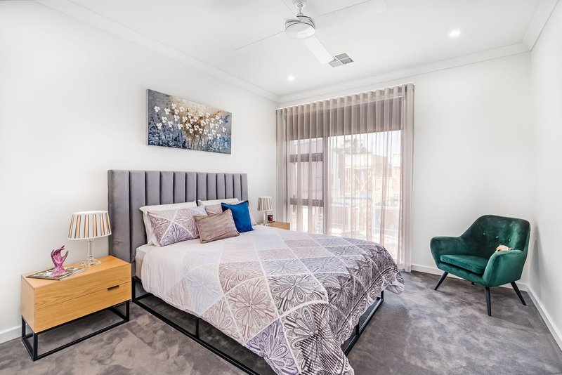 Photo - 34 Norman Road, West Lakes SA 5021 - Image 10