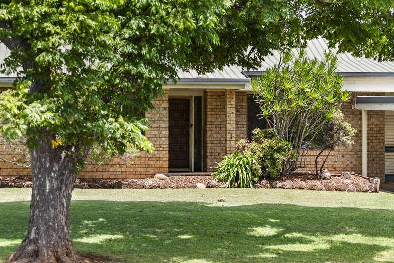 Photo - 34 Orchid Street, Centenary Heights QLD 4350 - Image 2