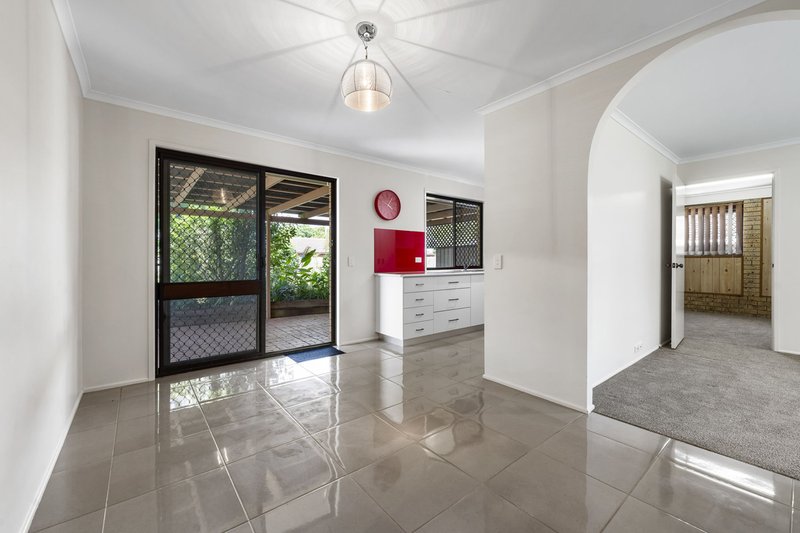 Photo - 34 Orchid Street, Centenary Heights QLD 4350 - Image 5