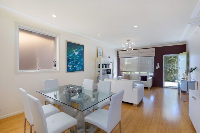 Photo - 34 Oxford Street, Umina Beach NSW 2257 - Image 5