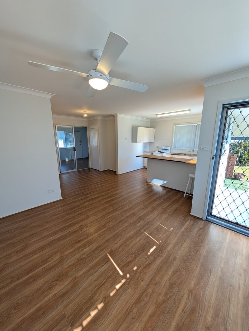 Photo - 34 Oxley Street, Swansea NSW 2281 - Image 2