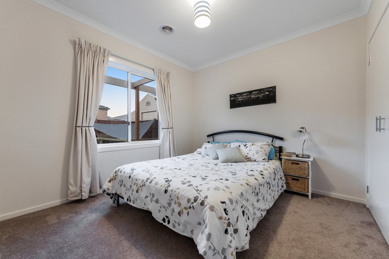 Photo - 34 Palladium Circle, Beveridge VIC 3753 - Image 12