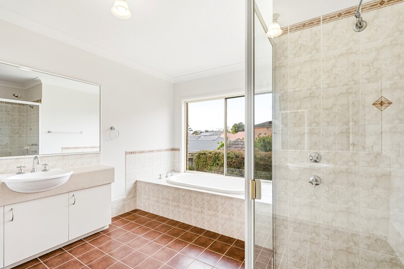 Photo - 34 Paperbark Crescent, Beaumont Hills NSW 2155 - Image 13