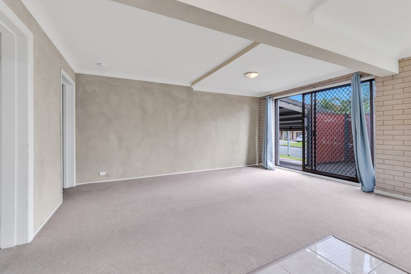 Photo - 34 Parasol Street, Ashmore QLD 4214 - Image 17