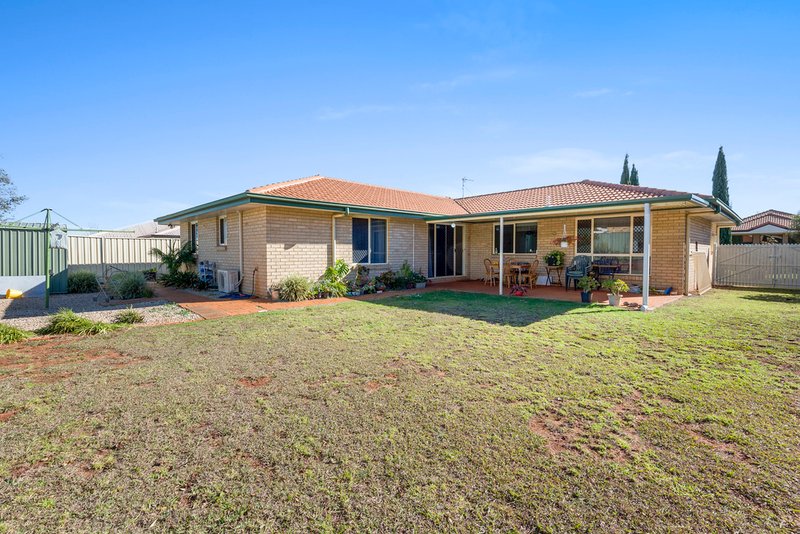 Photo - 34 Paulene Crescent, Kearneys Spring QLD 4350 - Image 9