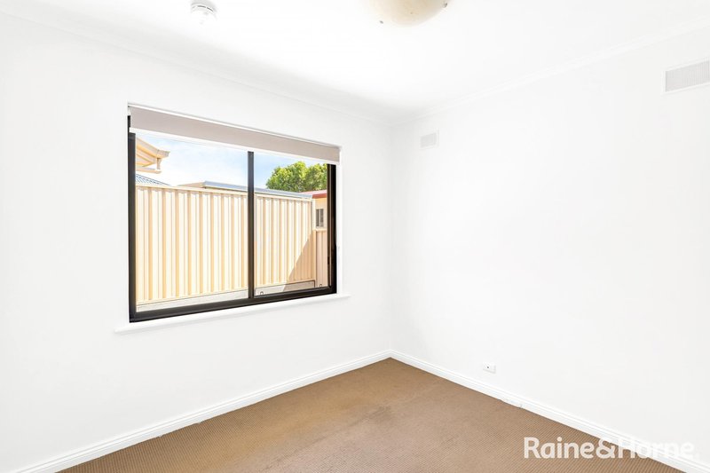 Photo - 34 Pimpala Road, Morphett Vale SA 5162 - Image 6