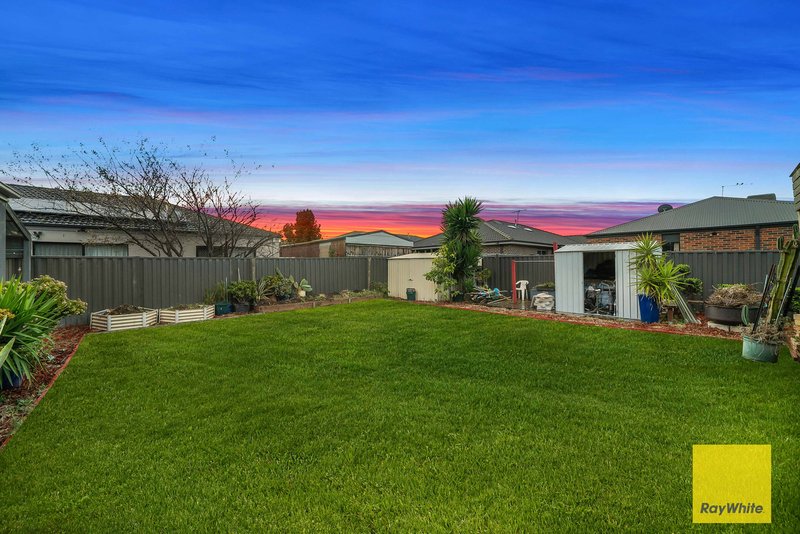 Photo - 34 Poplar Boulevard, Tarneit VIC 3029 - Image 24