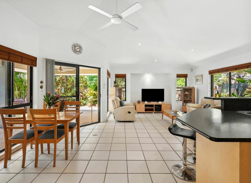 Photo - 34 Prestwick Drive, Twin Waters QLD 4564 - Image 8