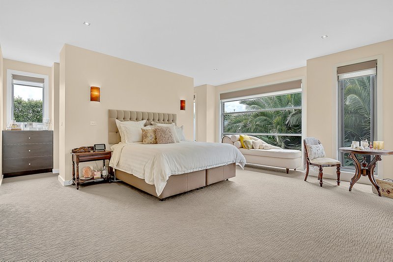 Photo - 34 Pymble Gardens, Roxburgh Park VIC 3064 - Image 18