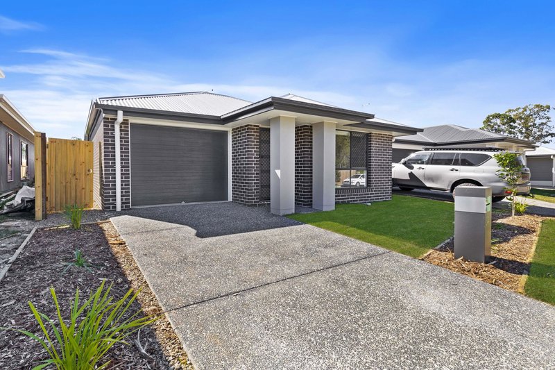 Photo - 34 Radiant Circuit, Morayfield QLD 4506 - Image 2