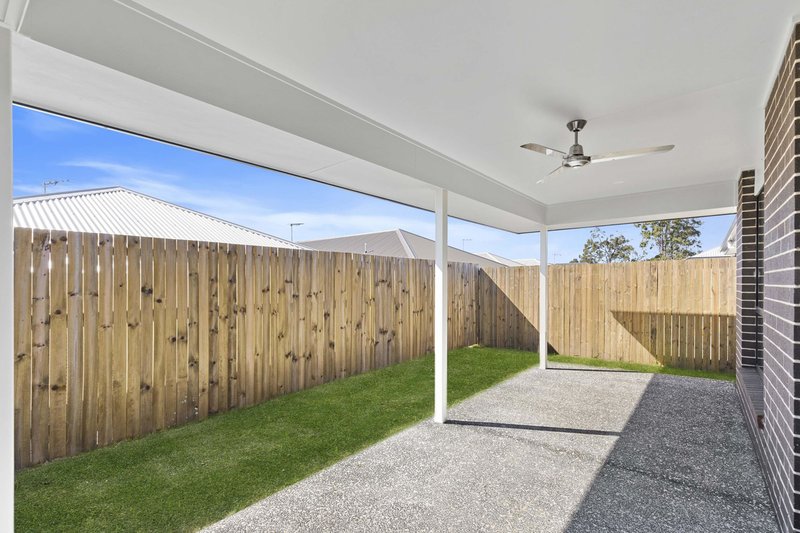 Photo - 34 Radiant Circuit, Morayfield QLD 4506 - Image 13